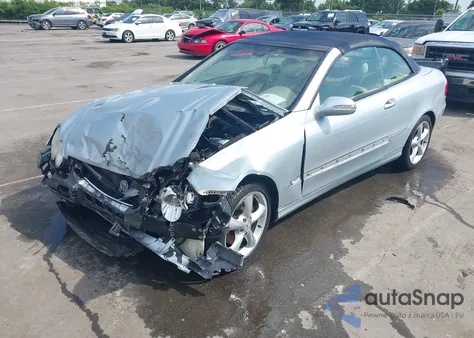 2005 Mercedes-Benz Clk 320 z USA, uszkodzony, nr VIN WDBTK65G85T054750